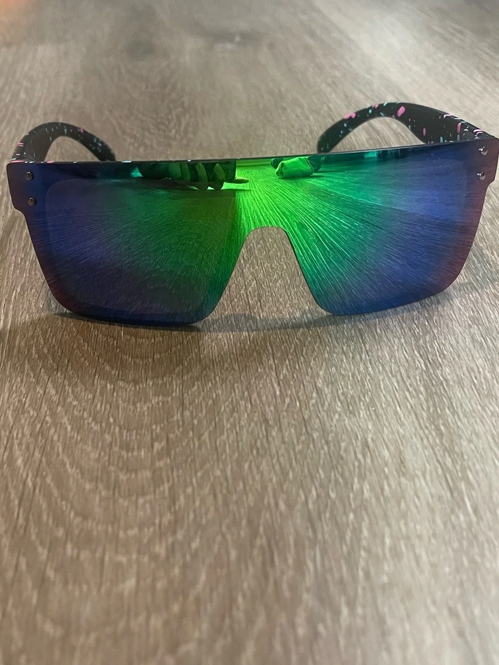 Men's Shield Sunglasses with Blue Mirrored Lens and Black Speckle Frame